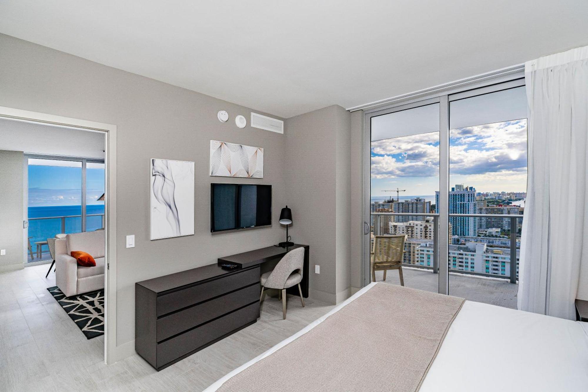 Hyde Beach House Hollywood Private Suites Room photo